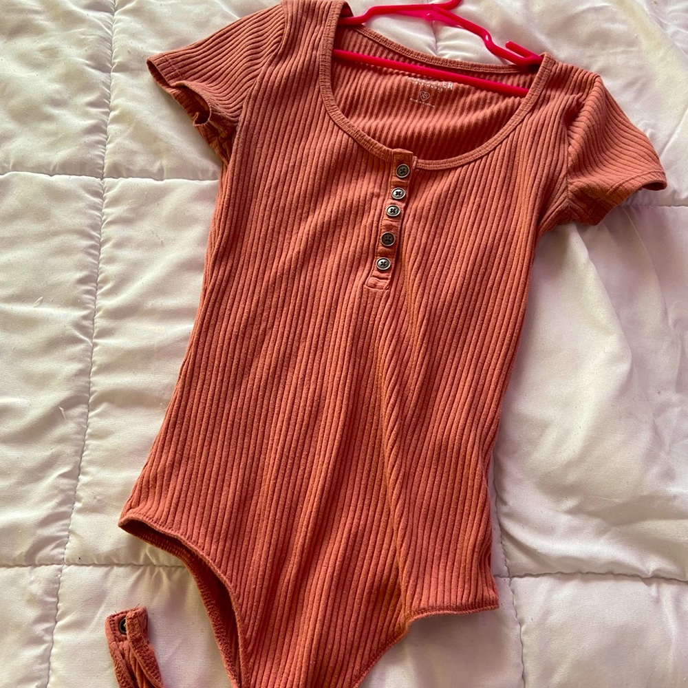 pink bodysuit🎀